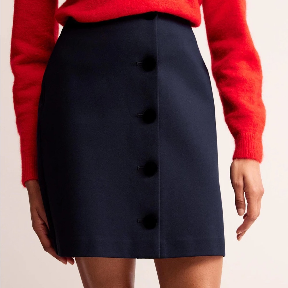 Boden Buttoned Jersey Mini Skirt in Navy